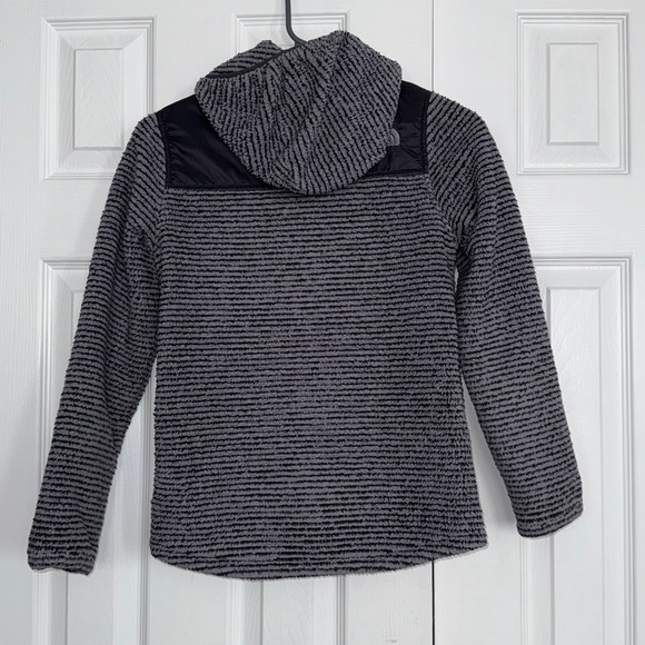 The North Face Striped Gray and Black Jacket w/ hood size M (10-12) - Picture 3 of 7